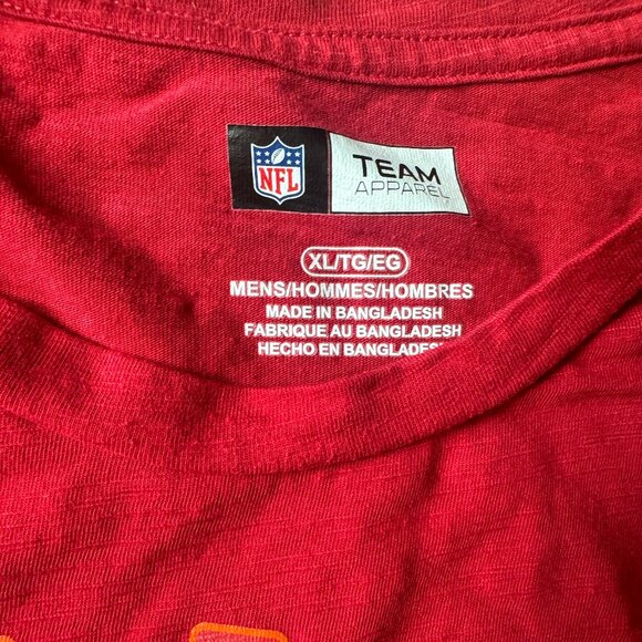 NFL Team Apparel Tampa Bay Buccaneers “Raise The Flags” T-Shirt XL - Picture 4 of 6